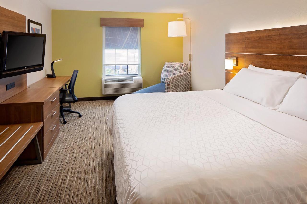 Holiday Inn Express Harrisburg East, An Ihg Hotel Экстерьер фото